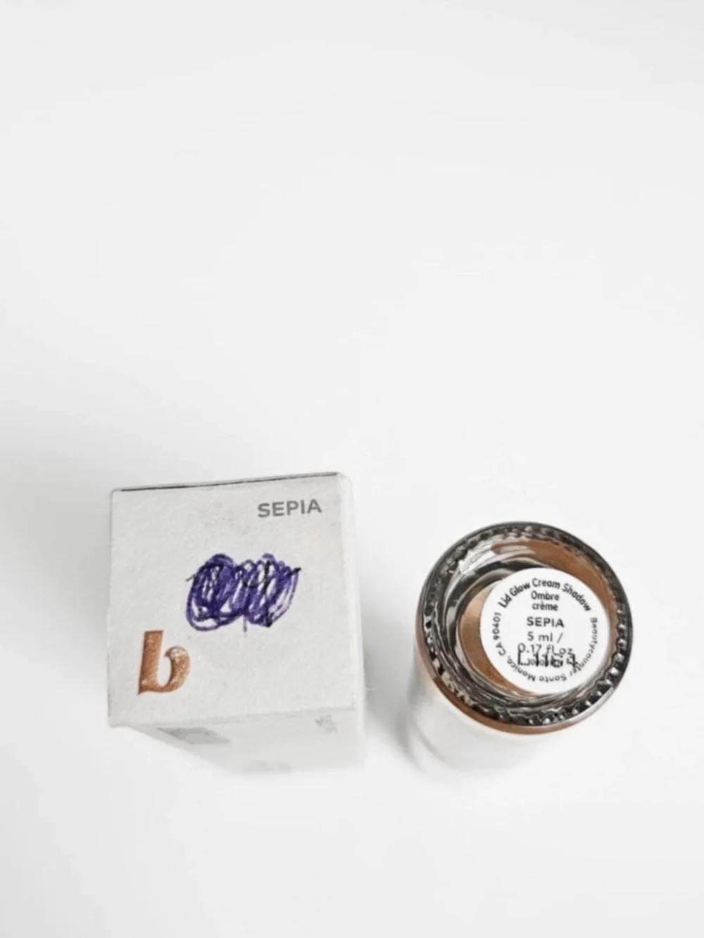 Beauty counter bronze metallic